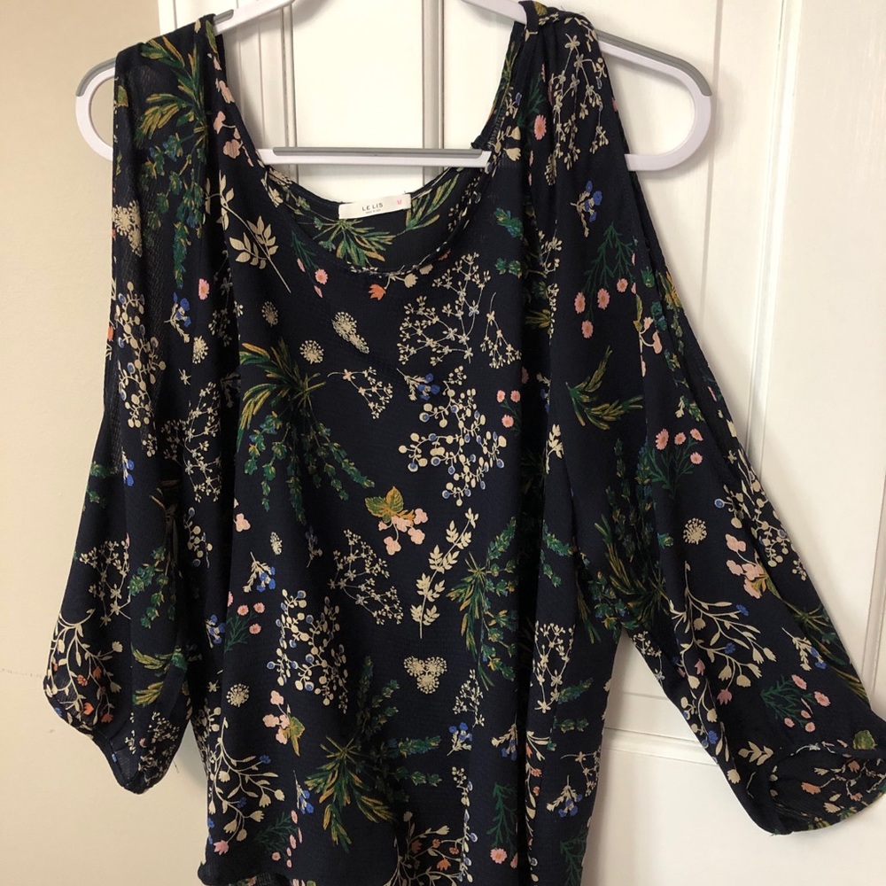 Open Sleeve blouse size 2X